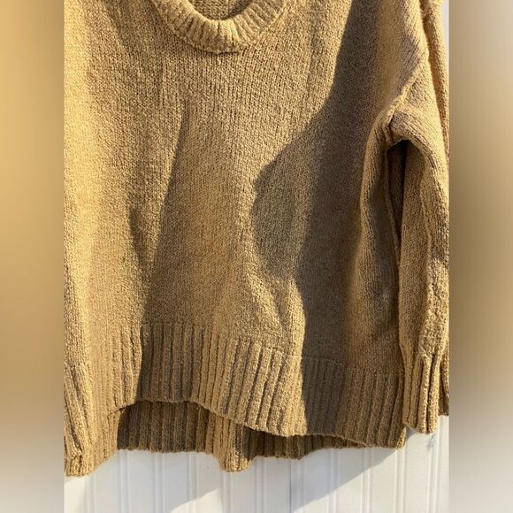 Free People Brookside Oversized Tunic Sweater in Desert Camel Tan Sz XS - Picture 4 of 9